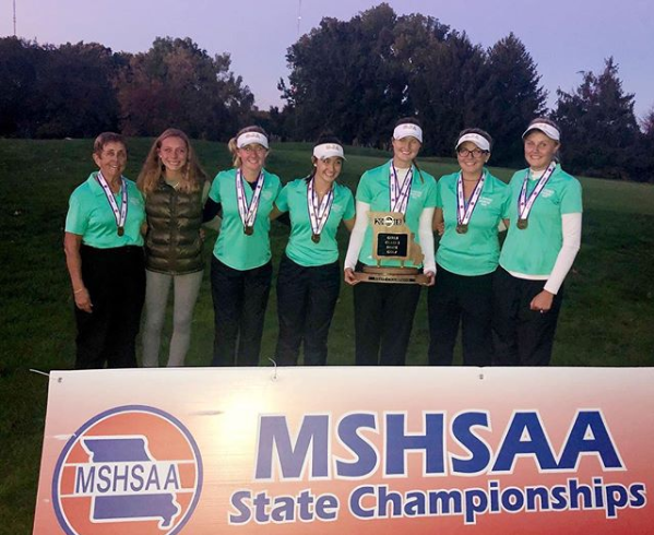 Photo courtesy of Kara Kieffer. 
The Varsity Golf Team after winning state. Pictured (from left to right), Coach Carol Fromuth, Isabella Arro, Mia Rallo, Nicole Rallo, Lauren Gallagher, Grace Aromando, and Drew Nienhaus. 
