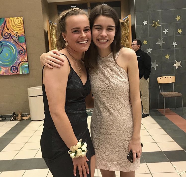  Sophomores Rosie Schibig (left) and Lauren Bowers (right) having an amazing time at the dance! Photo: Haley Pruett
