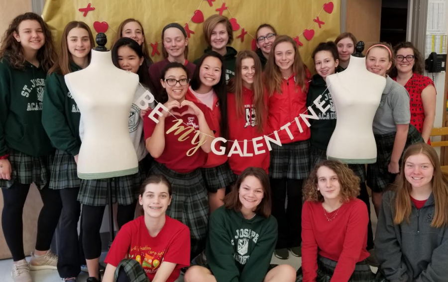 Ms.+Schaefers+freshman+Art+class+celebrated+Galentines+Day+on+Feb.+14.