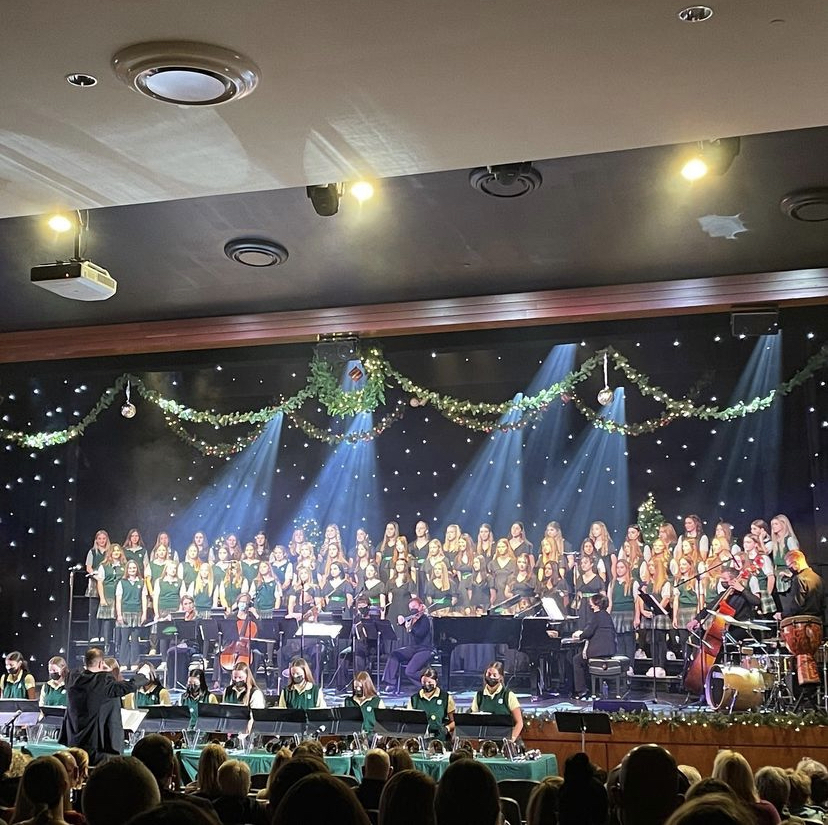 The Freshmen, advanced, and Frontenac choruses performing in the annual Winter Christmas Concert