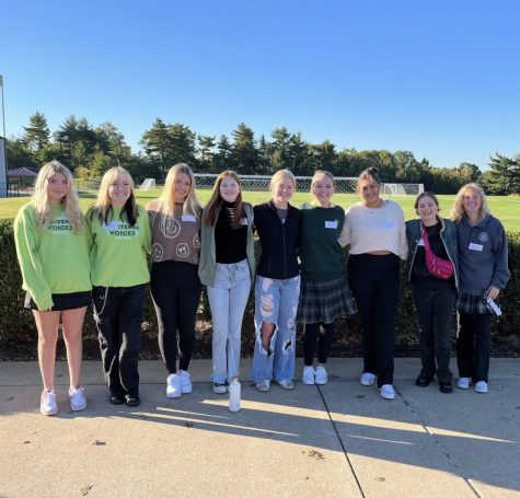 Members of the Frontenac Voices eagerly await their District Choir auditions (pictured left to right: Sophomore Abby Latsch, Senior Caitlin Avery, Senior Sophie Middendorf, Senior Molly Thompson, Senior Natalie McAtee, Senior Erin Voigt, Senior Lucy Kelley, Senior Kate Theerman Rodriguez, and Junior Meredith Dunn)