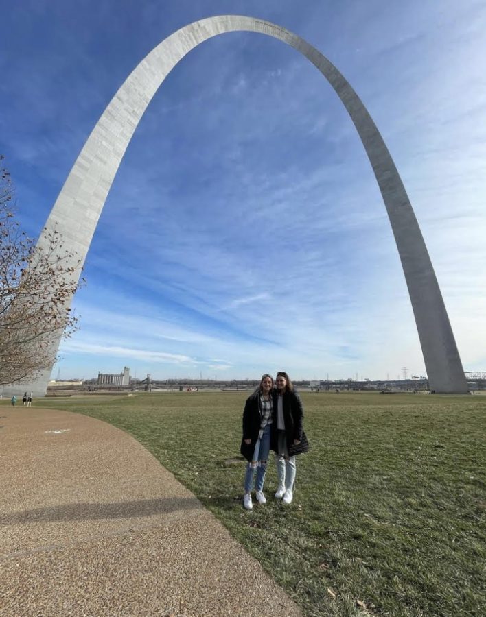 Annie and Tori visit the arch.
