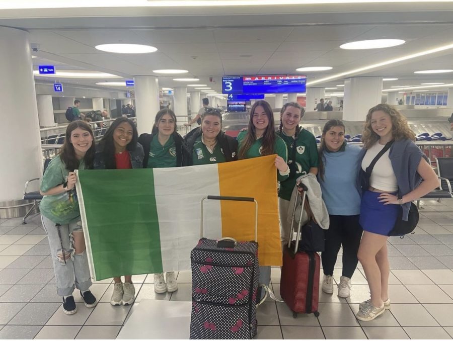St.+Joe+students+welcoming+their+exchange+students+to+St.+Louis%21